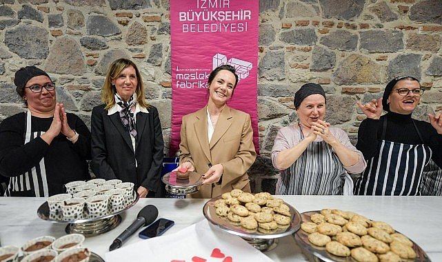 Fransız şeften işitme engellilere pastacılık kursu