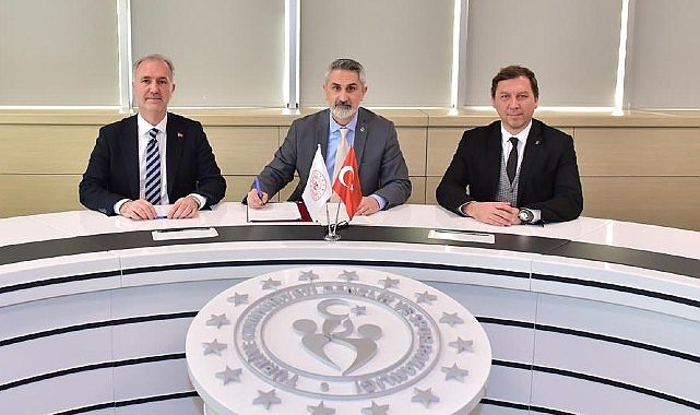 İnegöl’ün Yeni Havuzu İçin İmzalar Atıldı