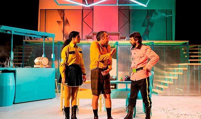 Nilüfer Belediyesi Kent Tiyatrosu “Şvayk” Oyunuyla İstanbul’da