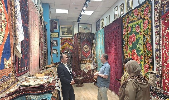 Başkan Altay Şehir Merkezinde Esnafları Ziyaret Etti