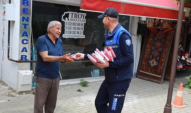 Efes Selçuk sokakları bayraklarla donatıldı: 23 Nisan sevincinden 19 Mayıs coşkusuna
