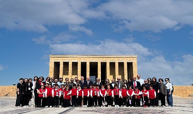 TEGV’den 30’uncu yılında Anıtkabir ziyareti