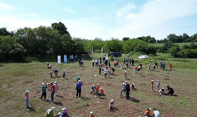 İnegöl’de Çevre Haftasında 150 Fidan Toprakla Buluştu