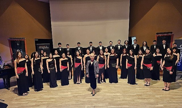 Manisa Büyükşehir Belediyesi Çok Sesli Gençlik Korosu’na Antalya’da ödül