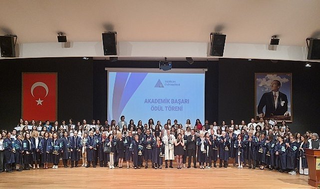 Prof. Dr. Mehmet Durman:  “Öğrencinin Başarısını Görünür Kılmak, Sürdürülebilir Öğrenmenin Temeli!”