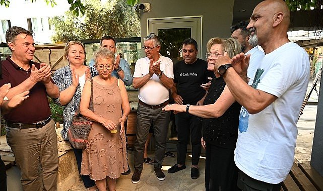 Başkan Topaloğlu resim ve baskı sergisine katıldı