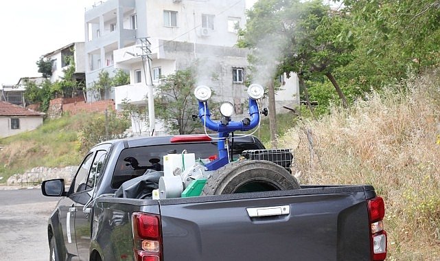 Bayraklı’da haşereyle mücadele sürüyor