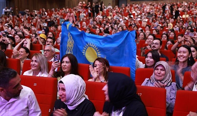 MARİFEST’te Turan Ethno-Folk Ensemble rüzgarı