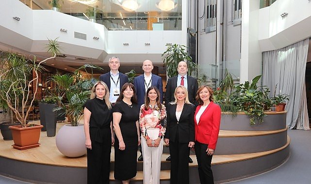 Microsoft Türkiye ile Teknolojide Kadın Derneği, “Geleceğe Güvenle (Secure the Future)” projesiyle teknoloji sektöründe kadın istihdamını arttırmayı hedefliyor