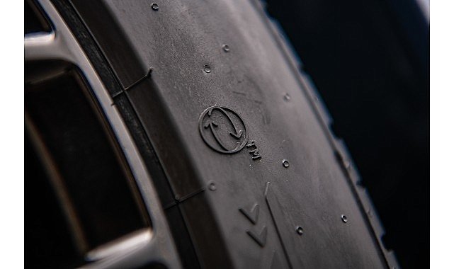 Pirelli, %70’ten Fazla Biyo-bazlı ve Geri Dönüştürülmüş Malzeme İçeren İlk Standart Üretim Lastiğini Tanıttı