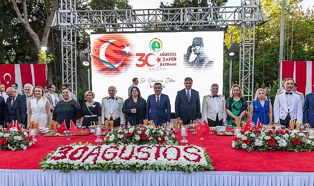 Başkan Tugay 30 Ağustos Zafer Bayramı resepsiyonuna katıldı