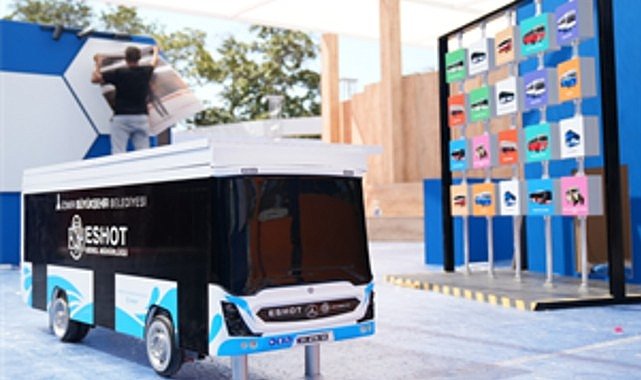 ESHOT standında ulaşım tarihine keyifli bir yolculuk var