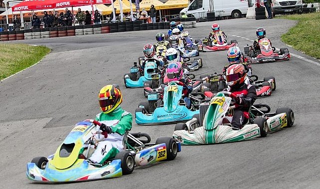 Karting Heyecanı Tuzla’da Devam Ediyor