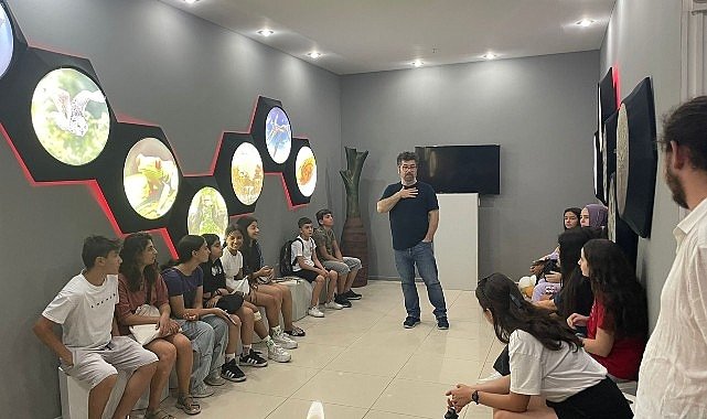 Minik kaşifler Bornova’da bilimin izinde