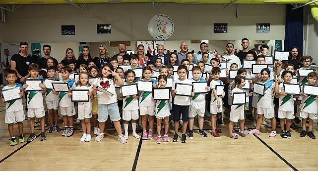 Nilüfer’de “Tam Gün Spor Etkinlikleri” renkli gösterilerle sona erdi