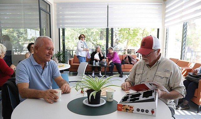 Emekli Lokali’nde Yüzler Gülüyor