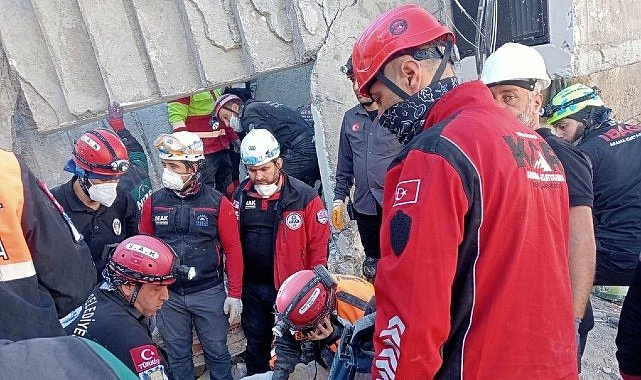 Kartepe’den Dayanışma Eli Gebze’ye Ulaştı
