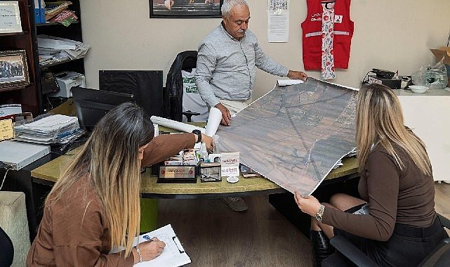 Muhtarlarla el ele İzmir’e kesintisiz hizmet