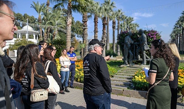 İzmir Büyükşehir Belediyesi “Kent Denetçileri” dönemini başlattı