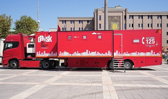 DASK Tırı İstanbul Meydanlarında Vatandaşlarla Buluşuyor