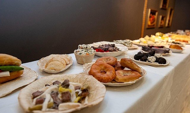 ‘İzmir Sofrası’na yoğun ilgi: Şubat sonuna kadar ziyaret edilebilecek