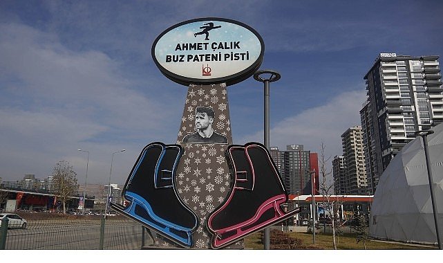 Keçiören’de Ücretsiz Buz Pateni Keyfi Yoğun İlgi Görüyor