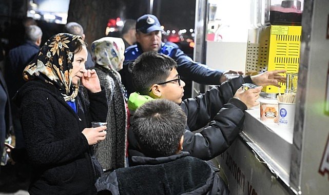 Regaip Kandili’nde Salihli’de Camilerde Kandil Simidi İkramı Yapıldı