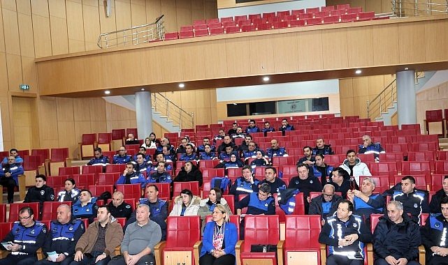 Büyükşehir Zabıtasına “Tüketici Kanunu” anlatıldı