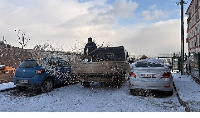 Keçiören Belediyesi’nden 7/24 Karla Mücadele Mesaisi