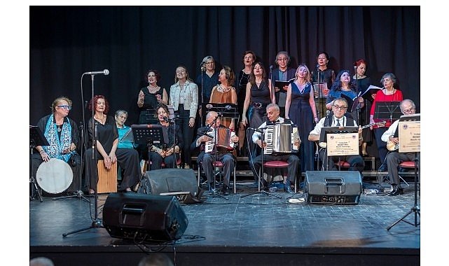 Mübadelenin 103. yılında iki yakanın ezgileri Konak’ta yankılandı