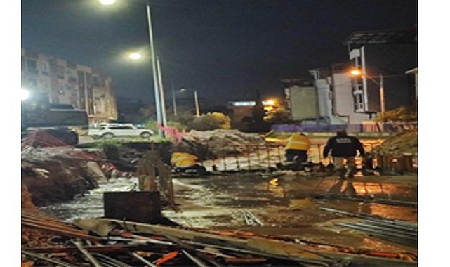 Yıldırım düştü, gelgit nedeniyle dereler taştı