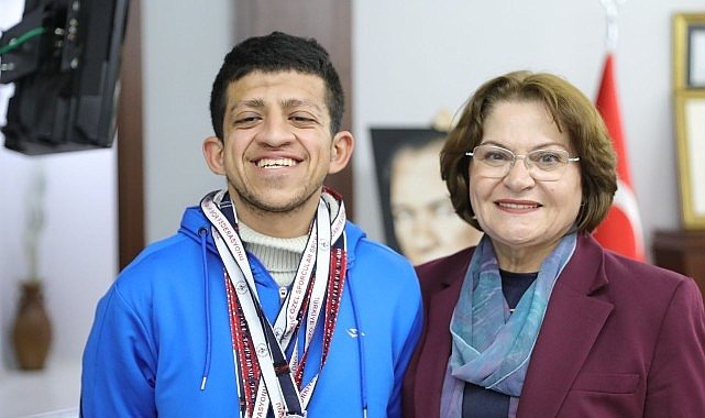 Didim’in Gururu Atacan’dan Başkan Hatice Gençay’a Ziyaret