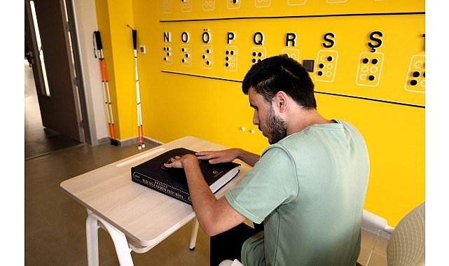 Eren’in hayatı “beyaz baston” eğitimiyle değişti