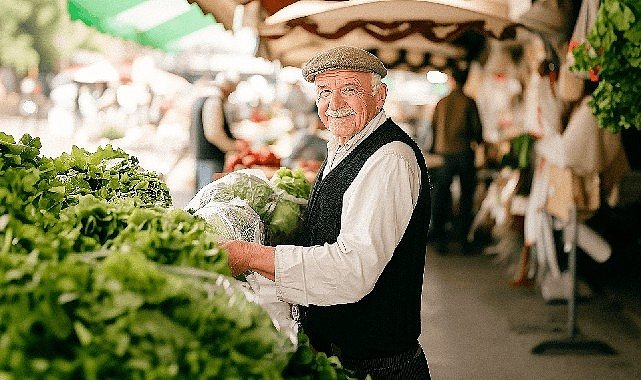 İBB’den emeklilere pazar desteği: ödemeler Ramazan ayında