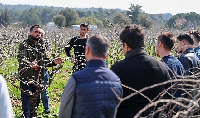 Buca’nın bağlarında geleceğin ziraat mühendisleri yetişiyor