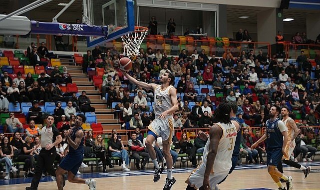 Büyükşehir’den Evinde Kritik Galibiyet