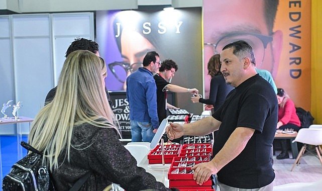 Görme sağlığının geleceği İzmir’de konuşuldu