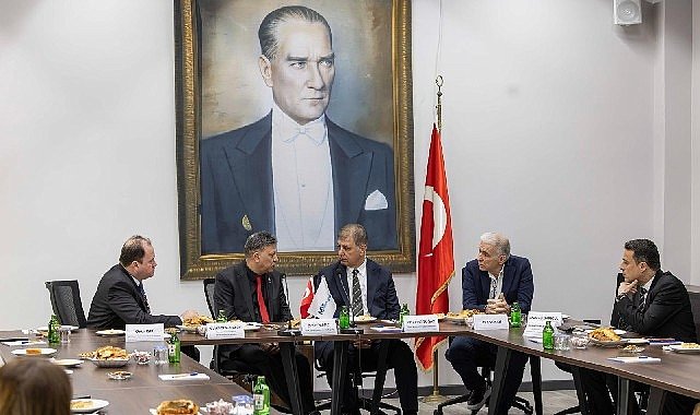 İzmir’de geri dönüşüm atağı evlerden sanayiye yayılıyor