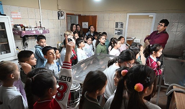 Öğrencilerden sıfır atık farkındalık ziyareti