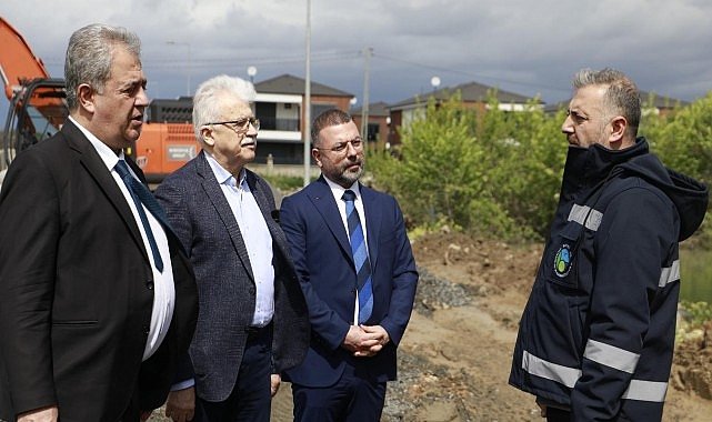Başkan Deveciler, Altınyol Caddesi’ndeki Altyapı Çalışmalarını İnceledi