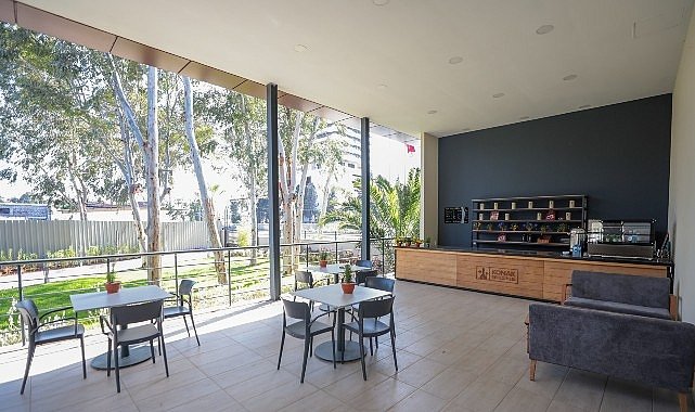 Başkan Mutlu Ferdi Zeyrek Gençlik Merkezi’nde gençlerle buluştu