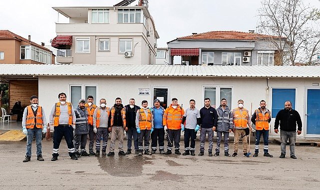Büyükşehir toplu ulaşım araçlarını titizlikle temizliyor