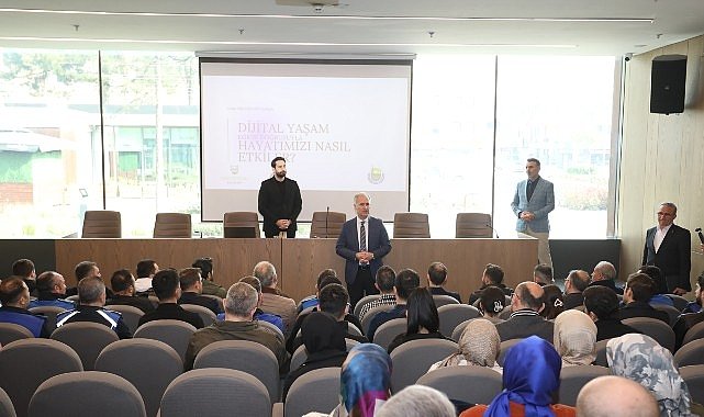 İnegöl Belediyesi’nden Personeline “Sağlıklı Dijital Yaşam Ve Ekran Kullanımı Yönetimi” Eğitimi