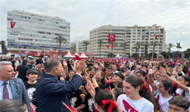 İzmir’de 23 Nisan coşkusu