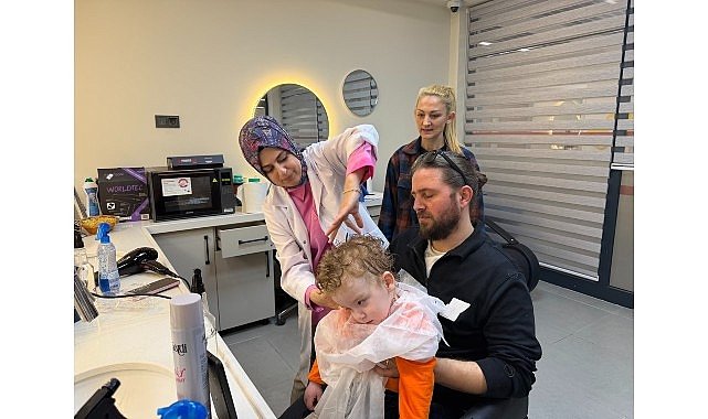 Kaan’ın ilk saç kesimi tatlı bir anıya dönüştü