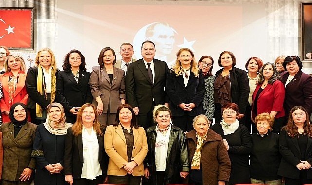 Kadın Belediye Başkanları Manisa’da Bir Araya Geldi