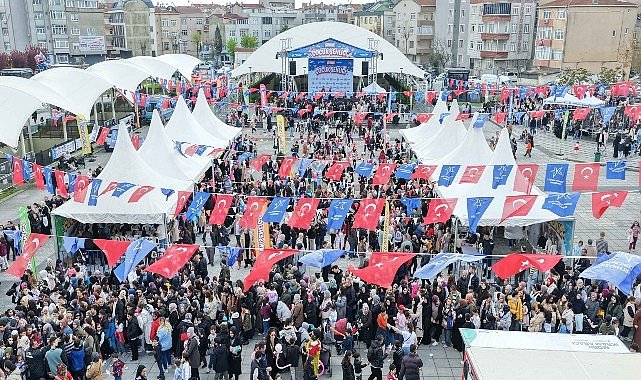Küçükçekmece’de 23 Nisan, Gün Boyu Süren Etkinliklerle Kutlandı