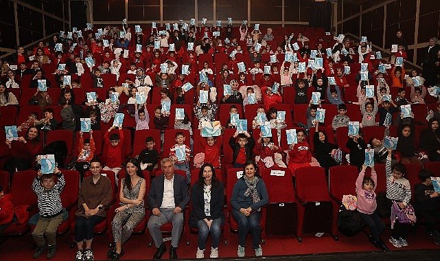 Minikler, ‘Kızıl Kaptan’ ile hayal yolculuğuna çıktı