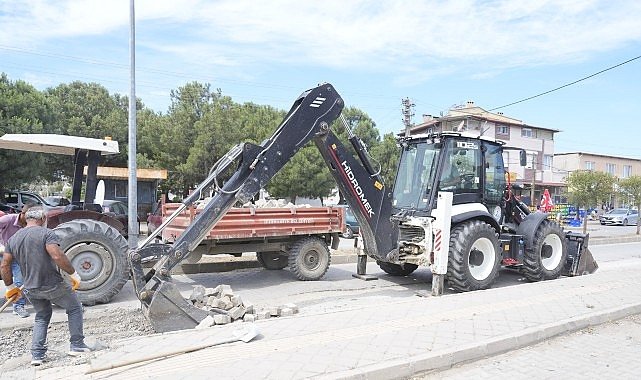 Burhaniye Belediyesi Sahada Çalışmalarını Sürdürüyor
